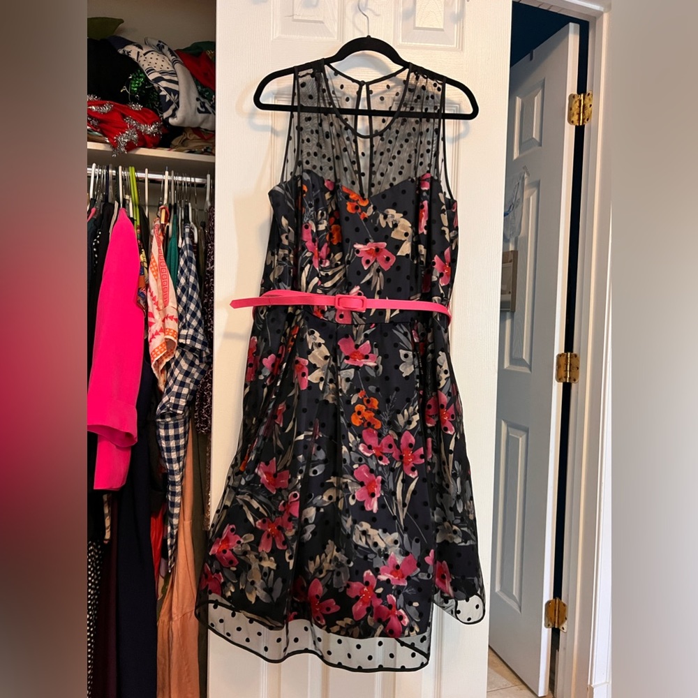 Beautiful Eliza J party dress w sweetheart neckline and crinoline
